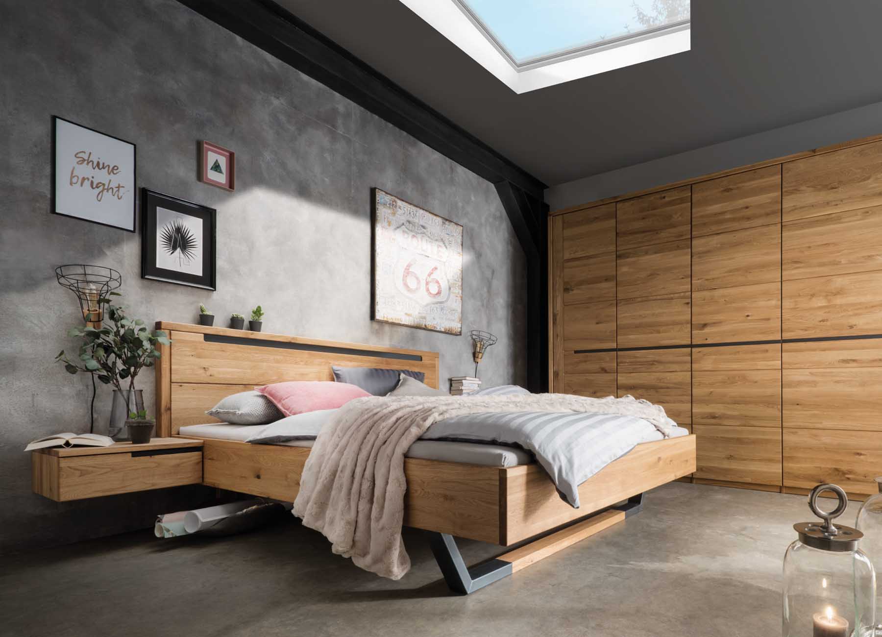 Schlafzimmer Möbel aus Massivholz Schrank, Bett, Kommoden