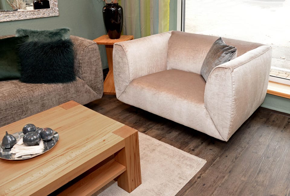 TED Loveseat,1,5-sitzig, Couchtisch MAMMUT, Sofa TED, 3-sitzig TED-Loveseat,1,5-sitzig,-Couchtisch-MAMMUT, Kernbuche massiv,-Sofa-TED,-3-sitzig