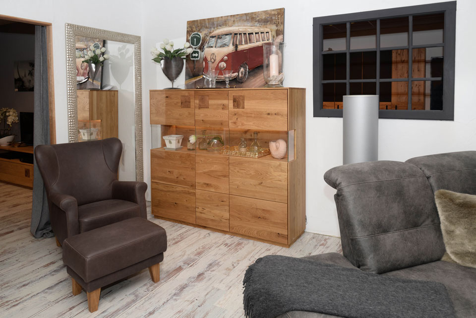 moderne Möbel für Ihr Wohnzimmer, ZÜRICH Highboard, Wildeiche massiv, natur geölt