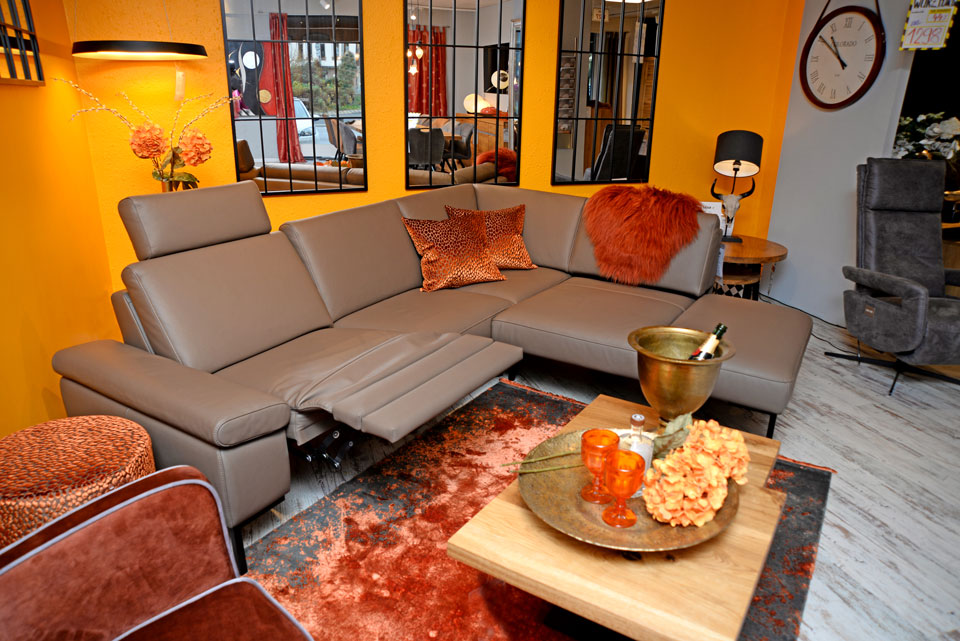 Sofa BENNY, das Multitalent mit vielen Funktionen, Longchair mit Bett, Sitzvorzug und Relax-Funktion Sofa BENNY, das Multitalent mit vielen Funktionen, Longchair mit Bett, Sitzvorzug und Relax-Funktion