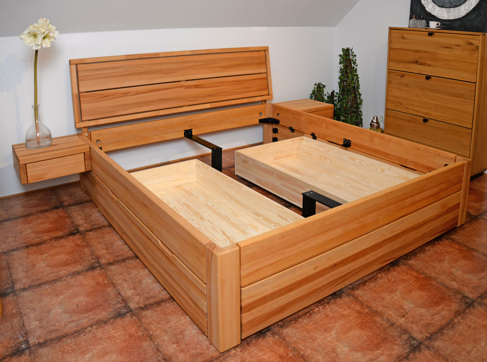 Doppelbett SYSTEM-SLEEP mit 2 Schubladen und Nachtkonsolen, Kernbuche massiv