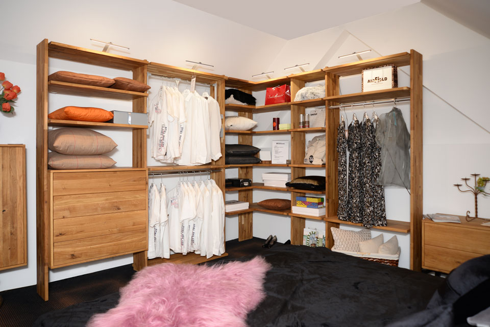 Schlafzimmermöbel SUITE, begehbarer Kleiderschrank, flexibel aufbaubar, Wildeiche, massiv, natur geölt