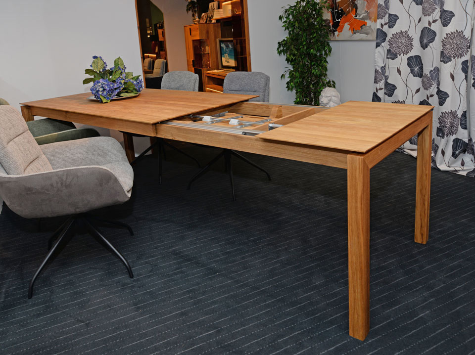 Esstisch Appenzell, ausziehbar, Massivholz Wildeiche, Natur geölt, 140 (200) x 90 cm