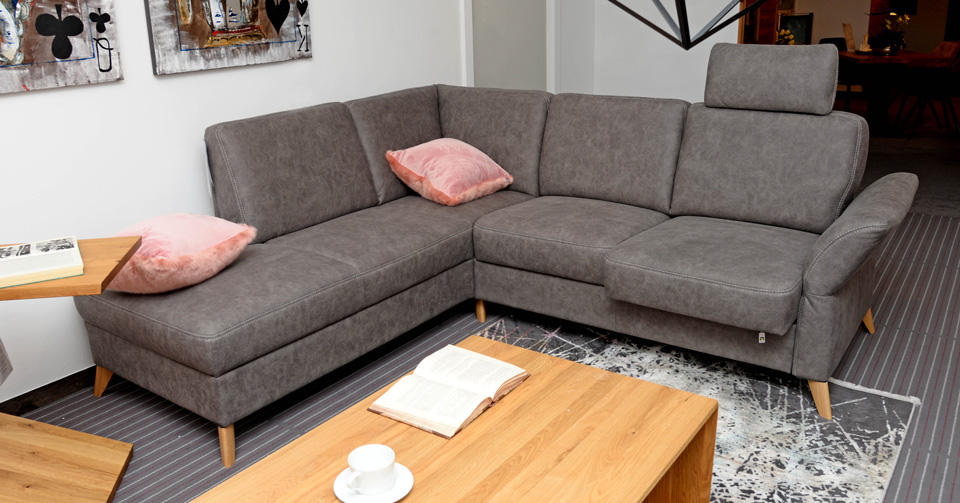 Sofa Bergen, manuelle Sitztiefenverstellung, klappbare Armlehne, Federkern