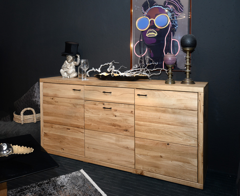 Wohnzimmerschränke MORSUM, Sideboard, Wildeiche massiv mit schwarzen Griffen Wohnzimmerschränke MORSUM, Sideboard, Wildeiche massiv mit schwarzen Griffen