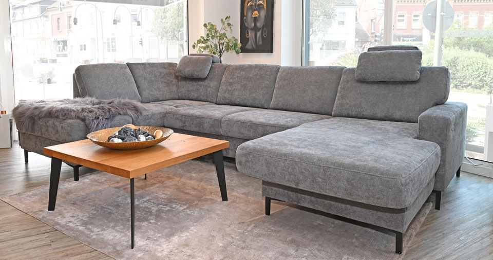 Sofa PIPPA mit viel Funktion, Longchair, absenkbar, 2,5-Sitzer mit Sitzvorzug Sofa PIPPA mit viel Funktion, Longchair, absenkbar, 2,5-Sitzer mit Sitzvorzug